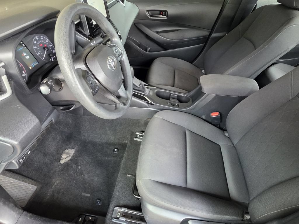 Used 2024 Toyota Corolla LE FWD image 6