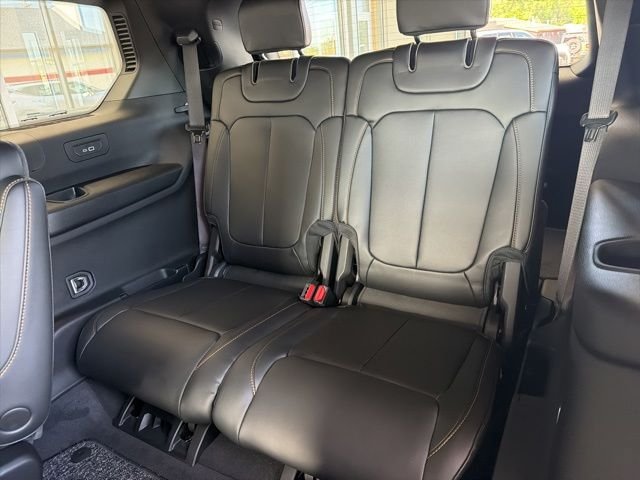 New 2026 Jeep Grand Cherokee L Limited AWD/4WD image 17