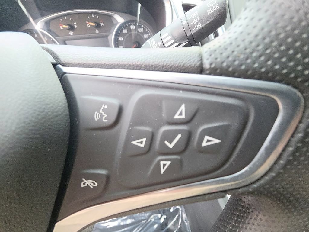 Used 2023 Chevrolet Equinox LS w/ LS Convenience Package AWD/4WD image 12