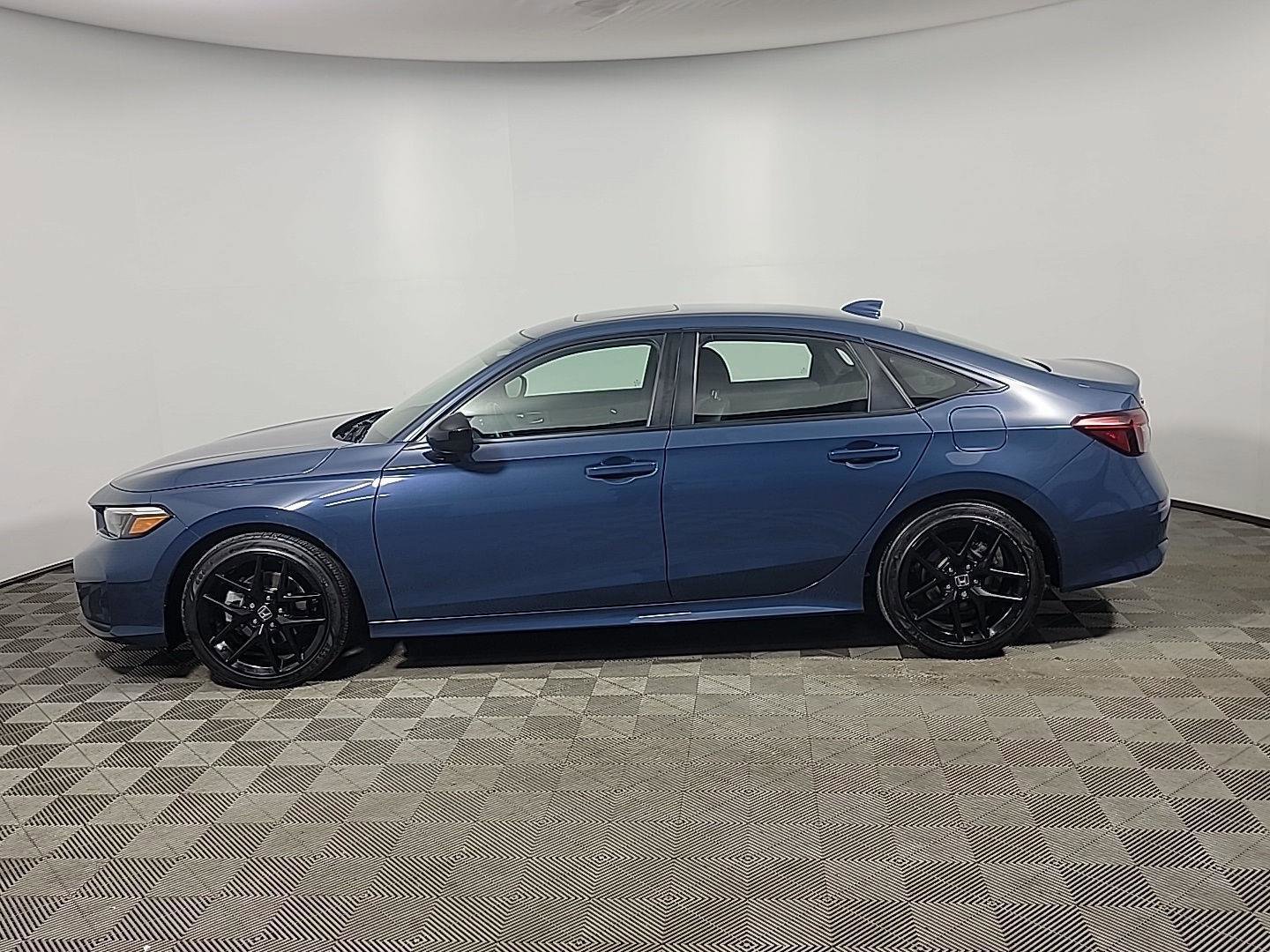 Certified 2025 Honda Civic Sport image 11