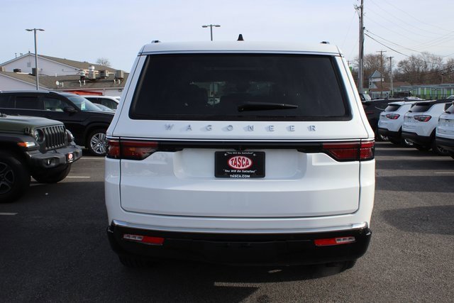 Used 2024 Jeep Wagoneer 4WD w/ Premium Group I image 31