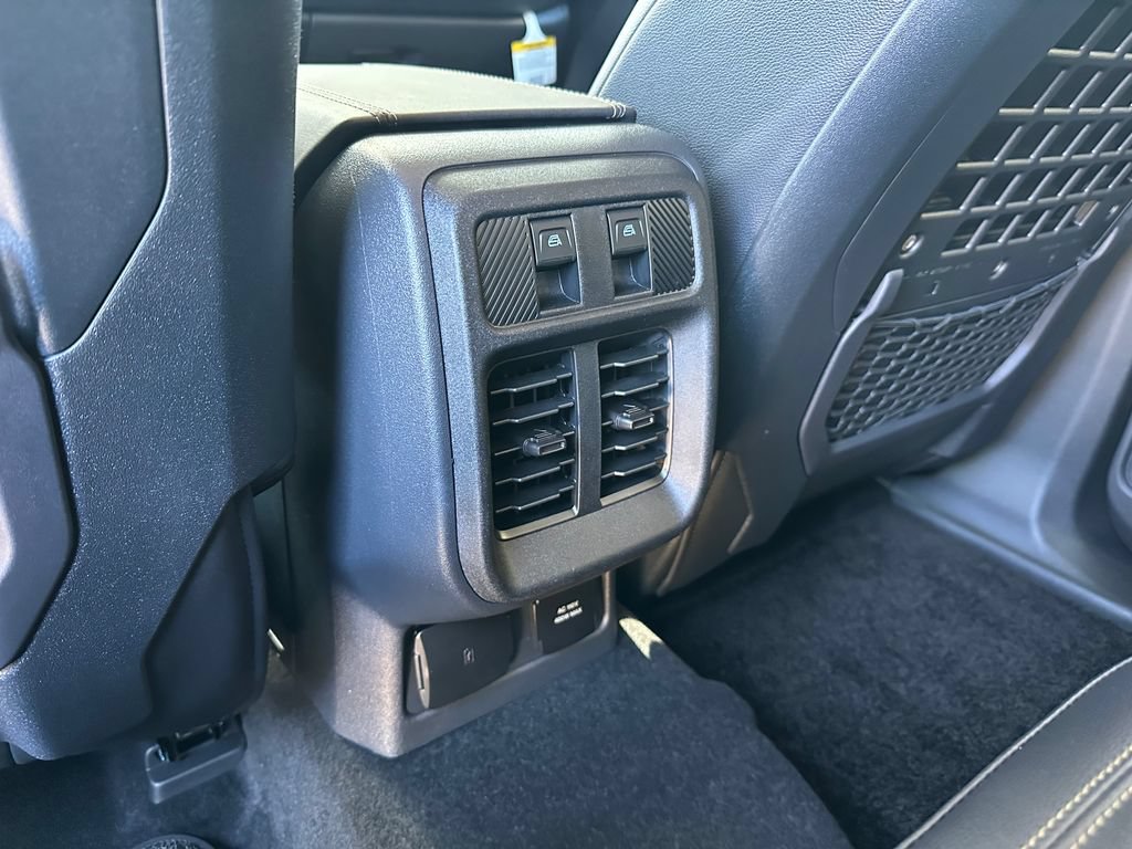 New 2025 Ford Bronco Badlands AWD/4WD image 34