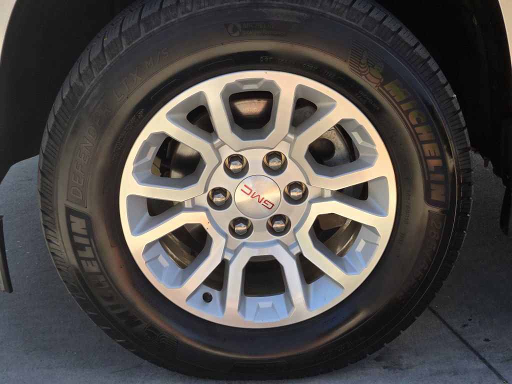 Used 2016 GMC Yukon SLT w/ Open Road Package image 14