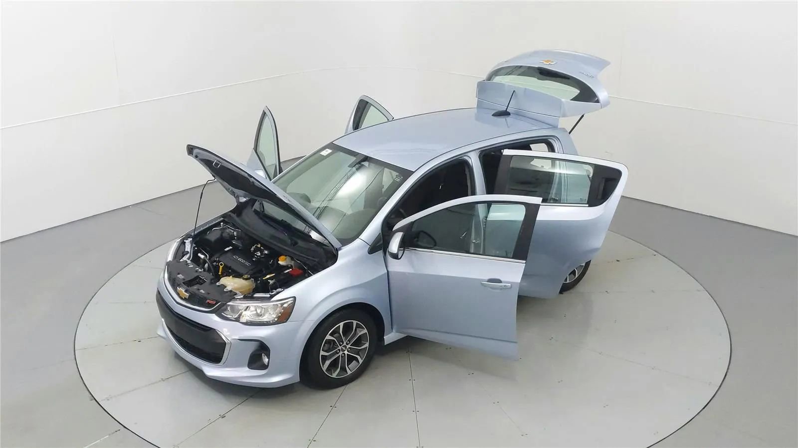 Used 2017 Chevrolet Sonic LT w/ Convenience Package FWD image 44