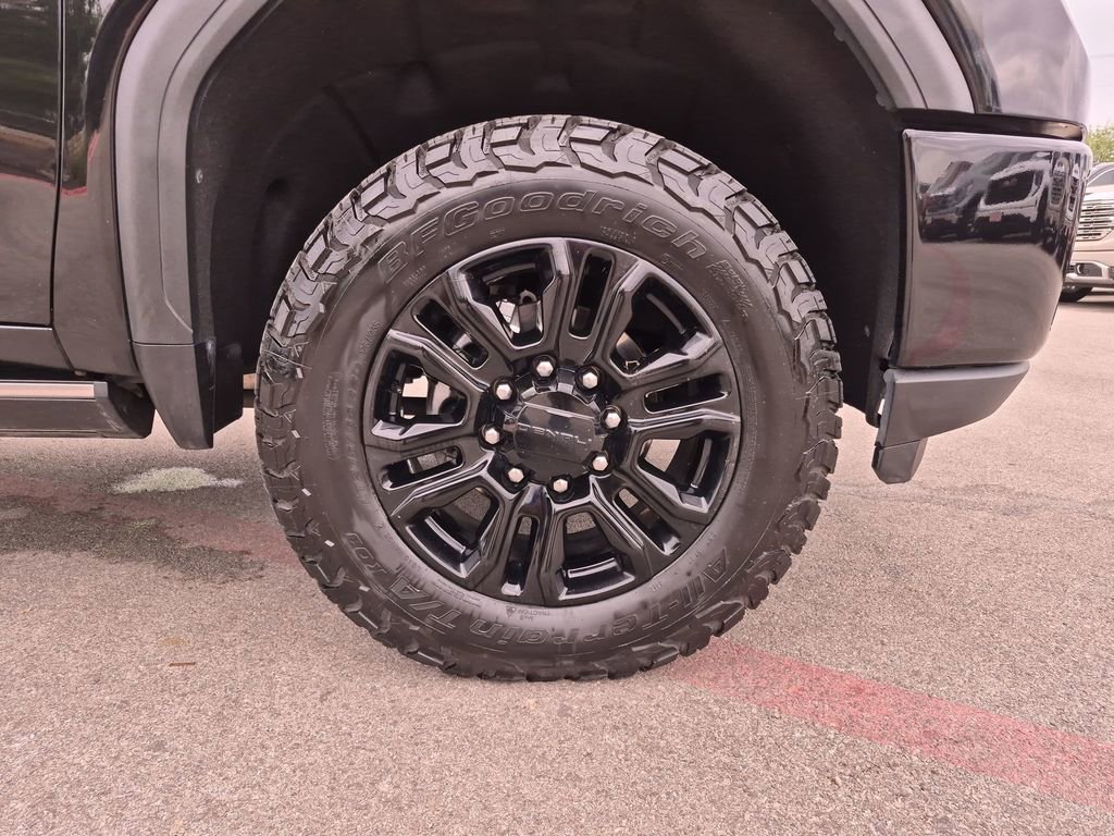 Used 2021 GMC Sierra 2500 Denali w/ Denali Black Diamond Edition AWD/4WD image 15