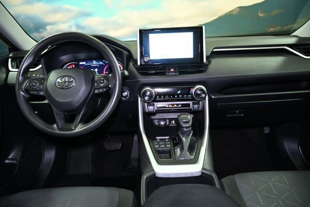 Used 2024 Toyota RAV4 XLE image 60