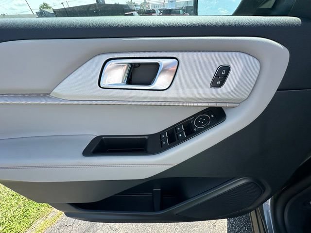 New 2026 Ford Explorer Active w/ Active Comfort Package AWD/4WD image 19