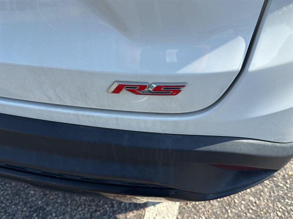 Used 2024 Chevrolet Trax RS w/ Sunroof Package FWD image 6