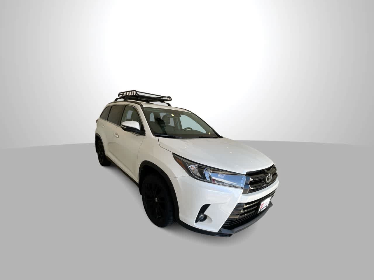Certified 2019 Toyota Highlander SE AWD/4WD image 2