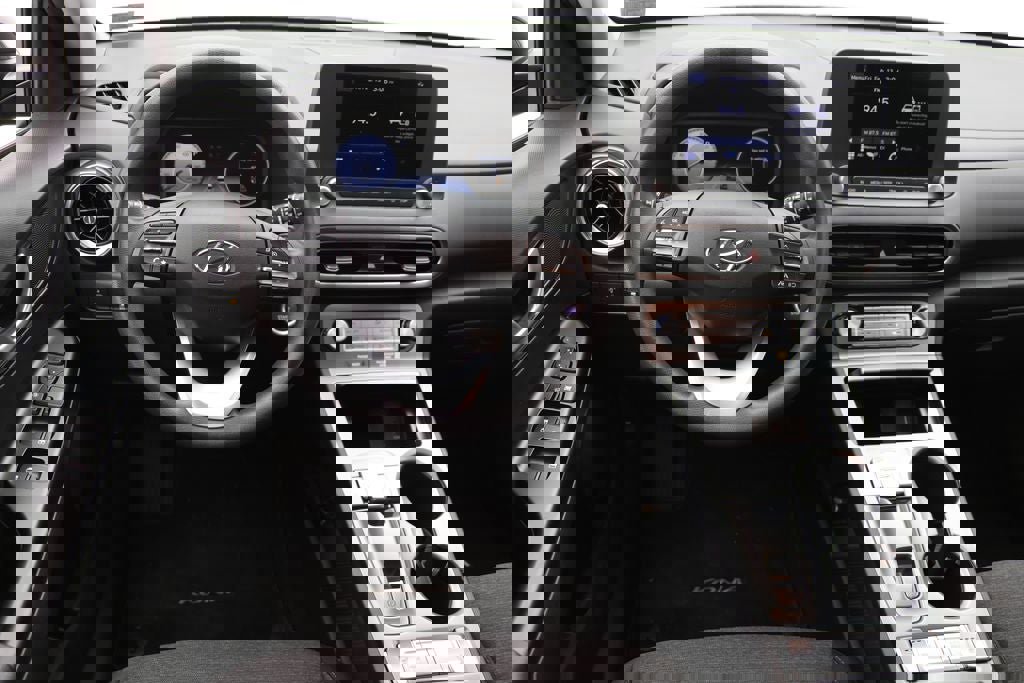 Used 2023 Hyundai Kona SE image 13