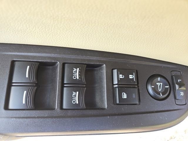 Used 2016 Acura ILX FWD image 19