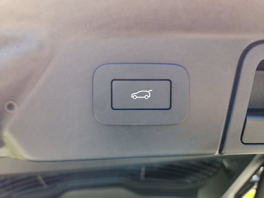 New 2026 Land Rover Range Rover Velar S AWD/4WD image 14