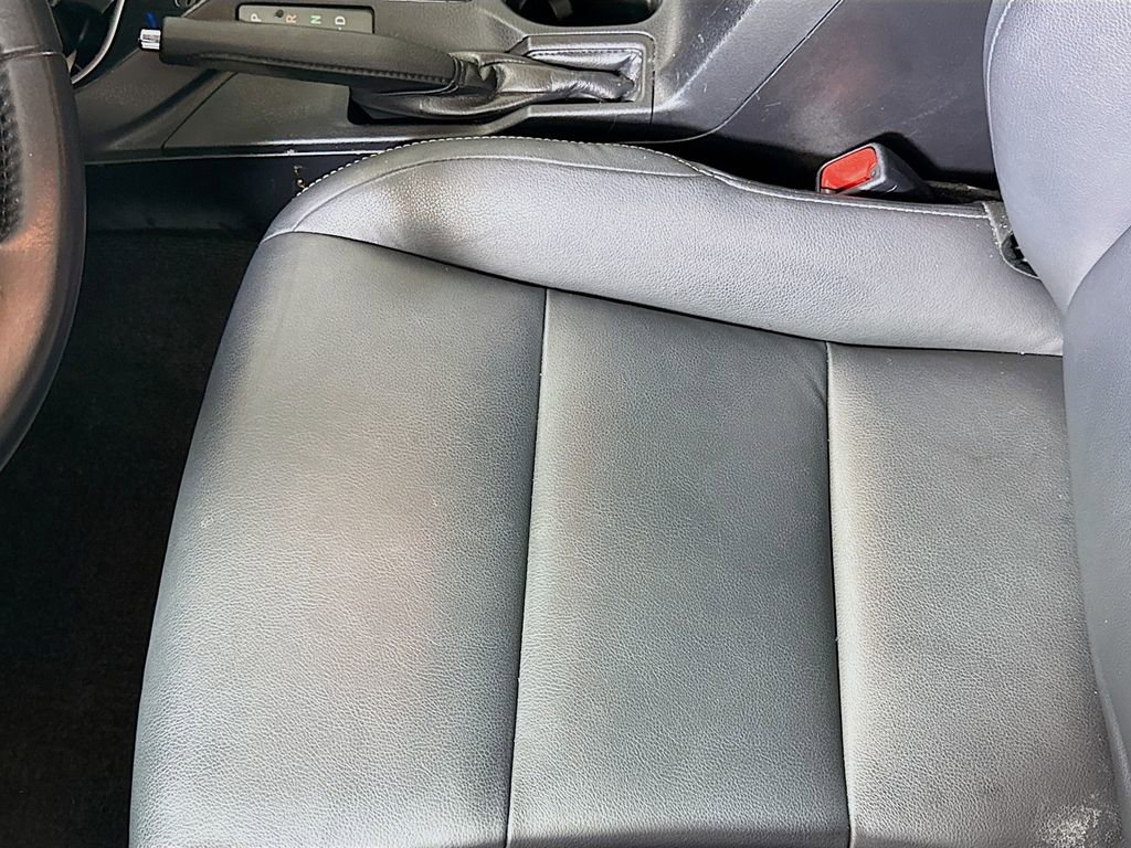 Used 2017 Toyota RAV4 Limited w/ Advanced Technology Package image 18