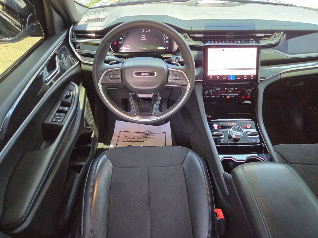 Used 2022 Jeep Grand Cherokee Trailhawk w/ Advanced Protech Group II AWD/4WD image 20