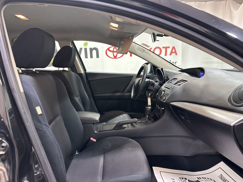 Used 2013 MAZDA MAZDA3 i Sport image 11