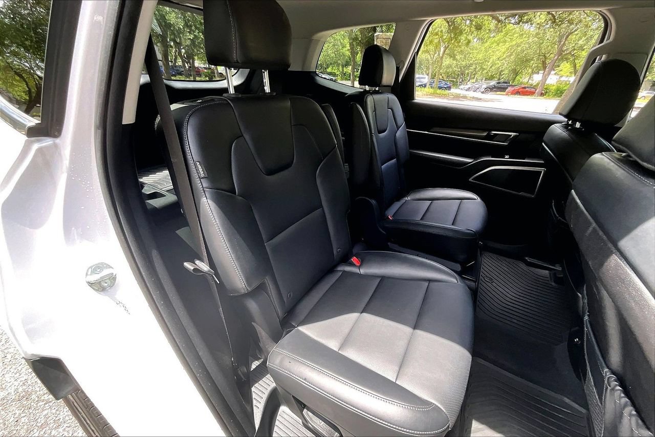 Used 2024 Kia Telluride S AWD/4WD image 22