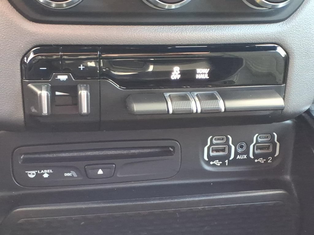 Used 2019 RAM 1500 Big Horn AWD/4WD image 24