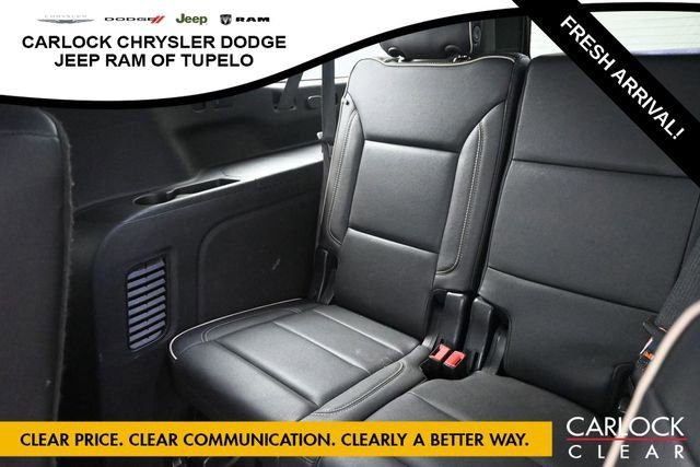 Used 2023 Chevrolet Suburban Premier RWD image 30