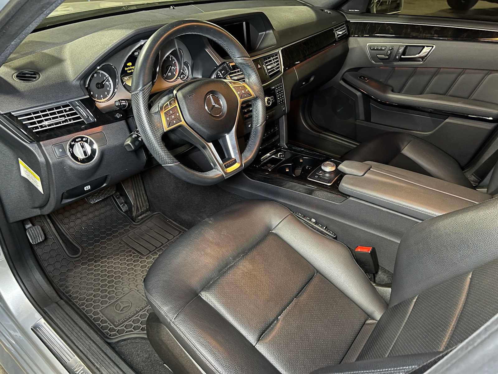 Used 2012 Mercedes-Benz E 350 4MATIC Sedan image 26