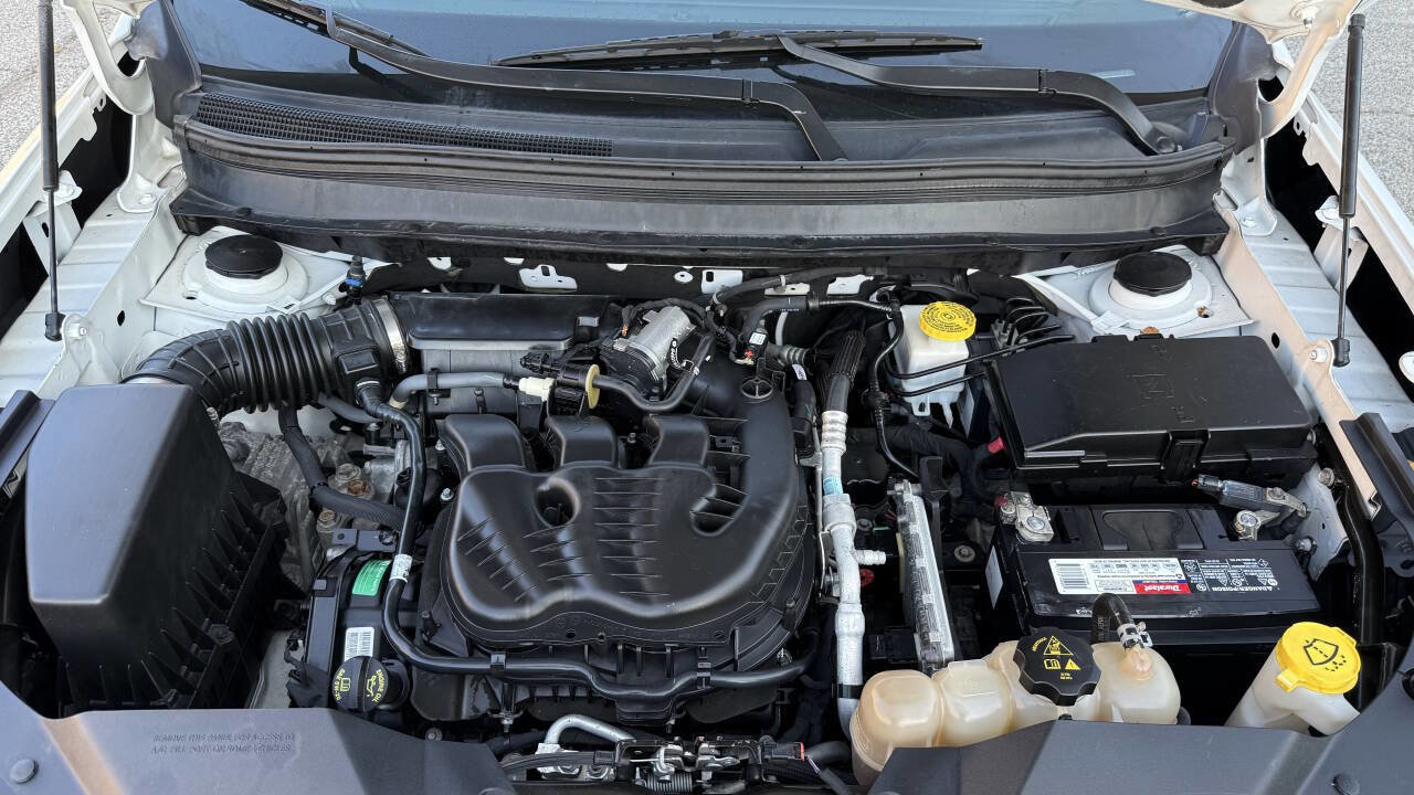 Used 2019 Jeep Cherokee Latitude Plus image 10