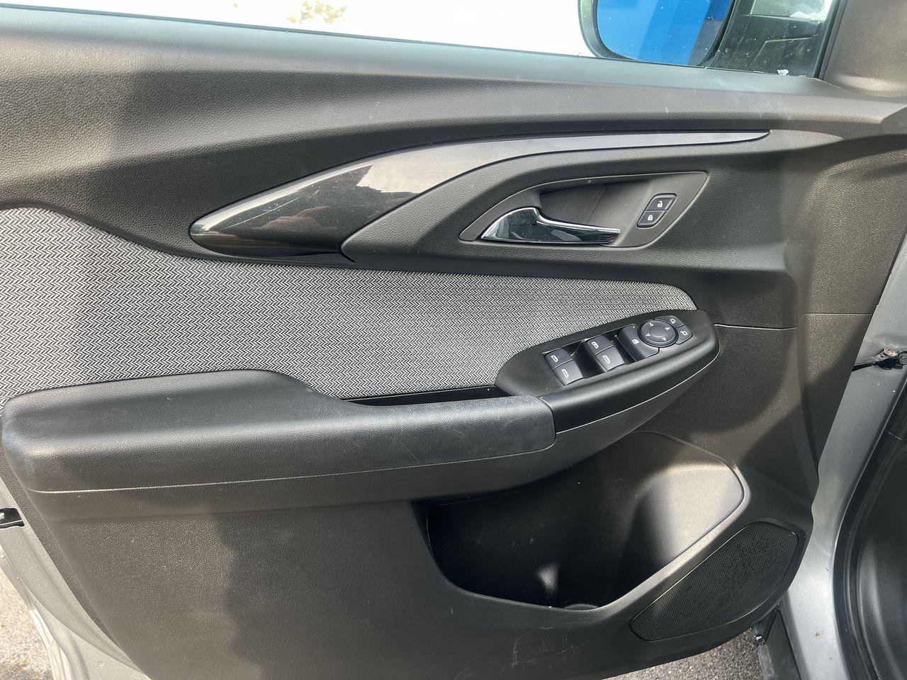 Certified 2023 Chevrolet TrailBlazer LT w/ Convenience Package image 22