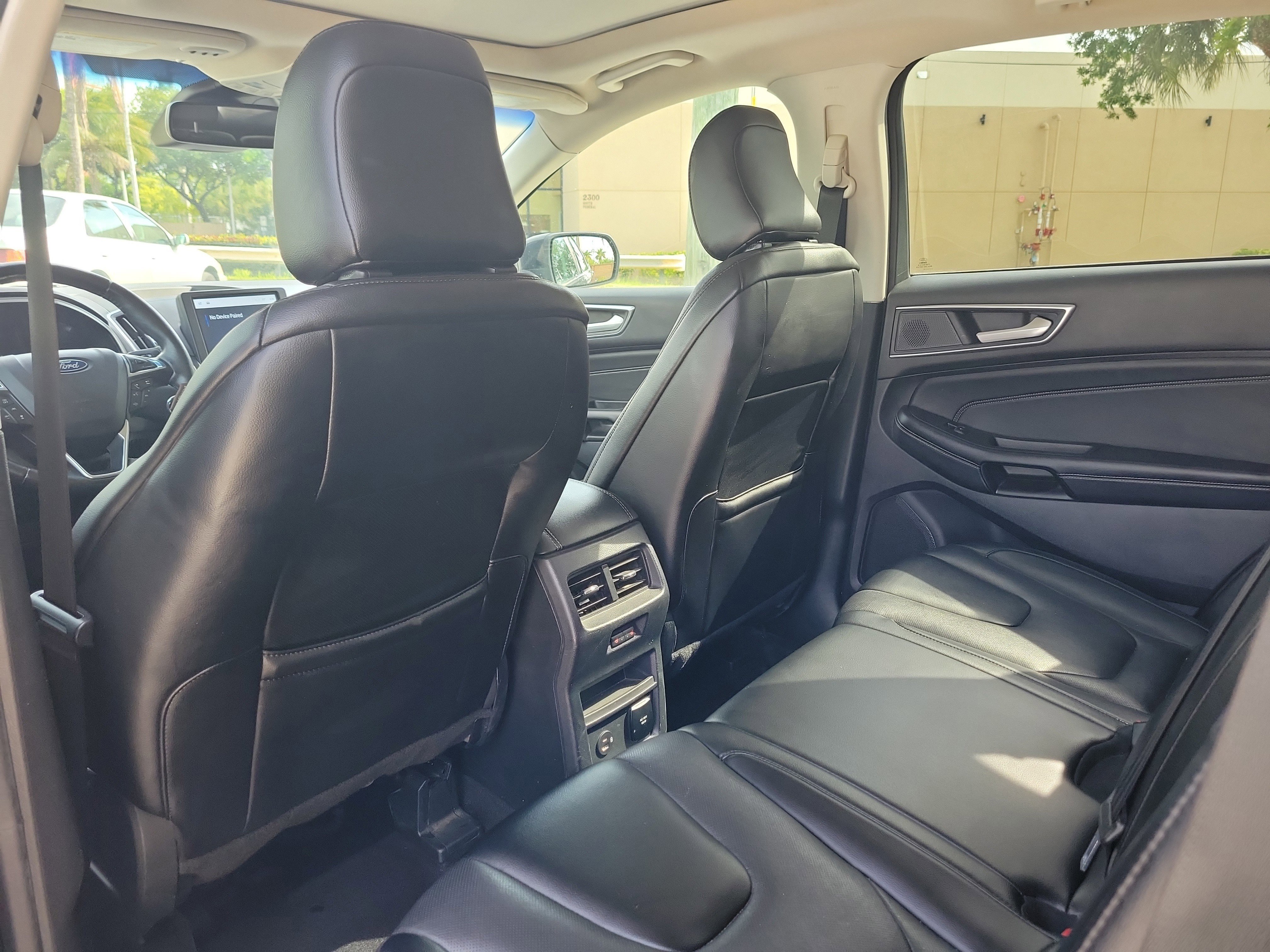 Used 2022 Ford Edge Titanium w/ Equipment Group 301A AWD/4WD image 13