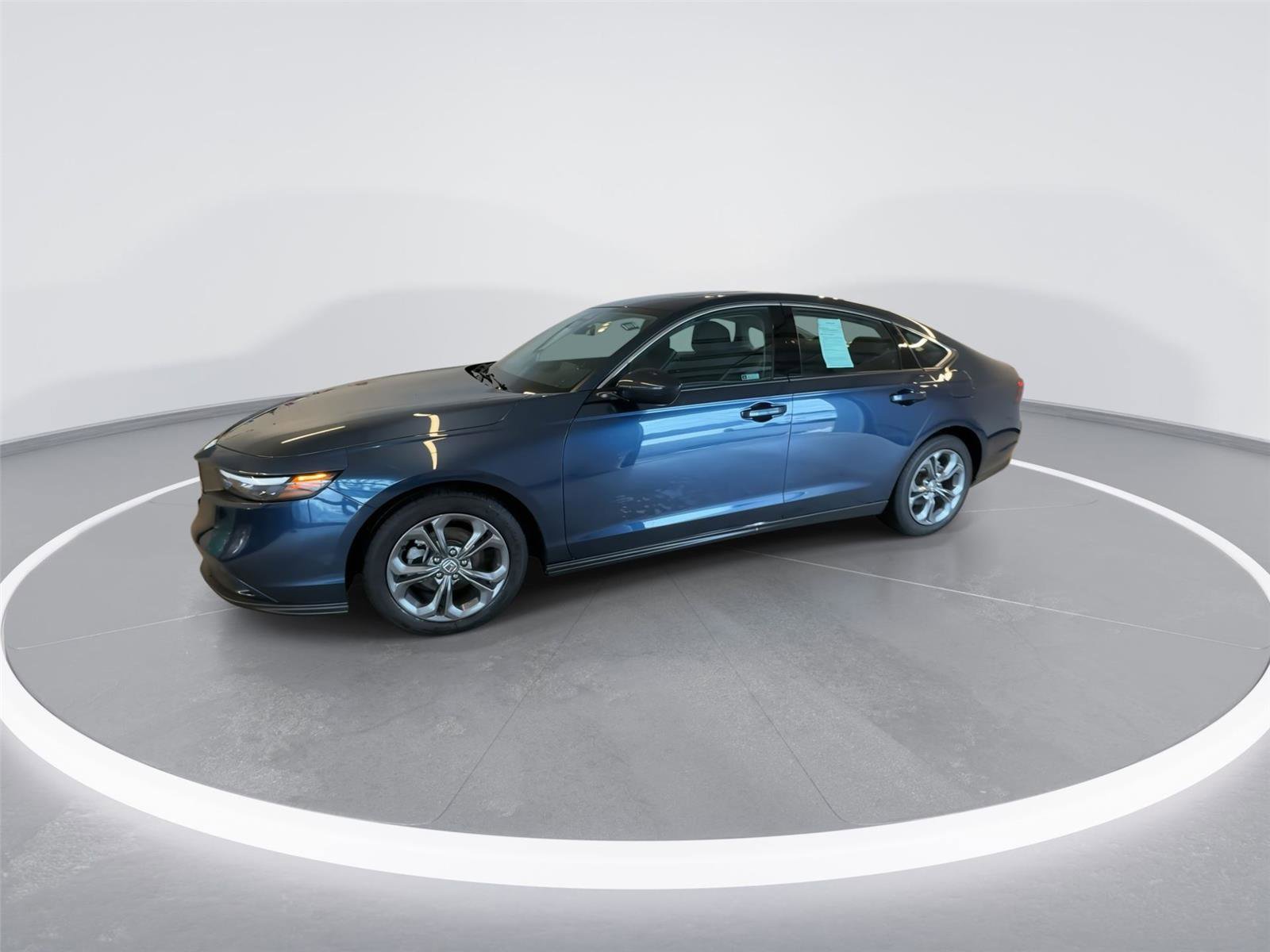 Used 2024 Honda Accord EX image 5