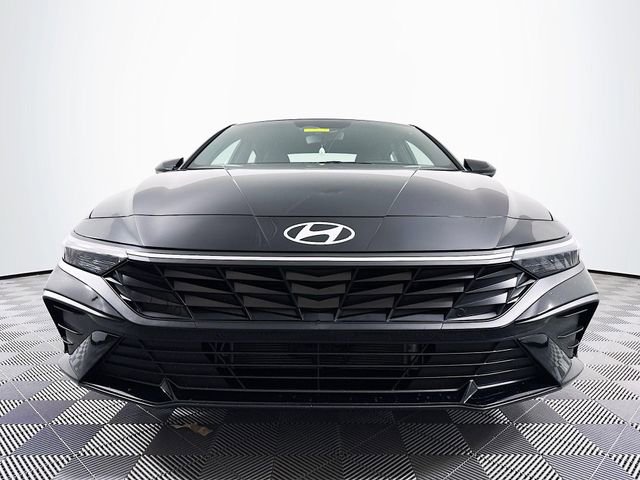 New 2025 Hyundai Elantra SEL image 10