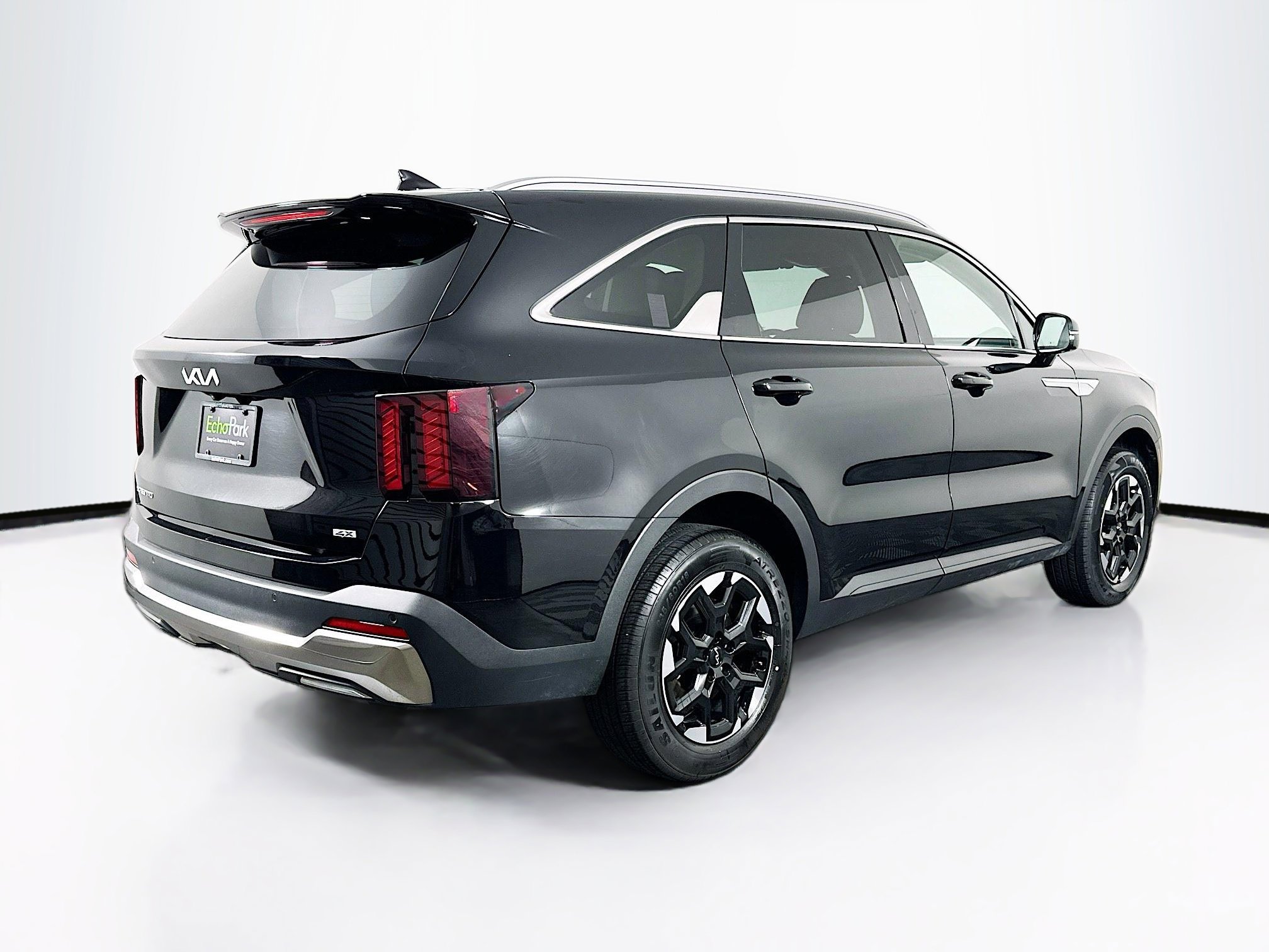 Used 2024 Kia Sorento S image 9