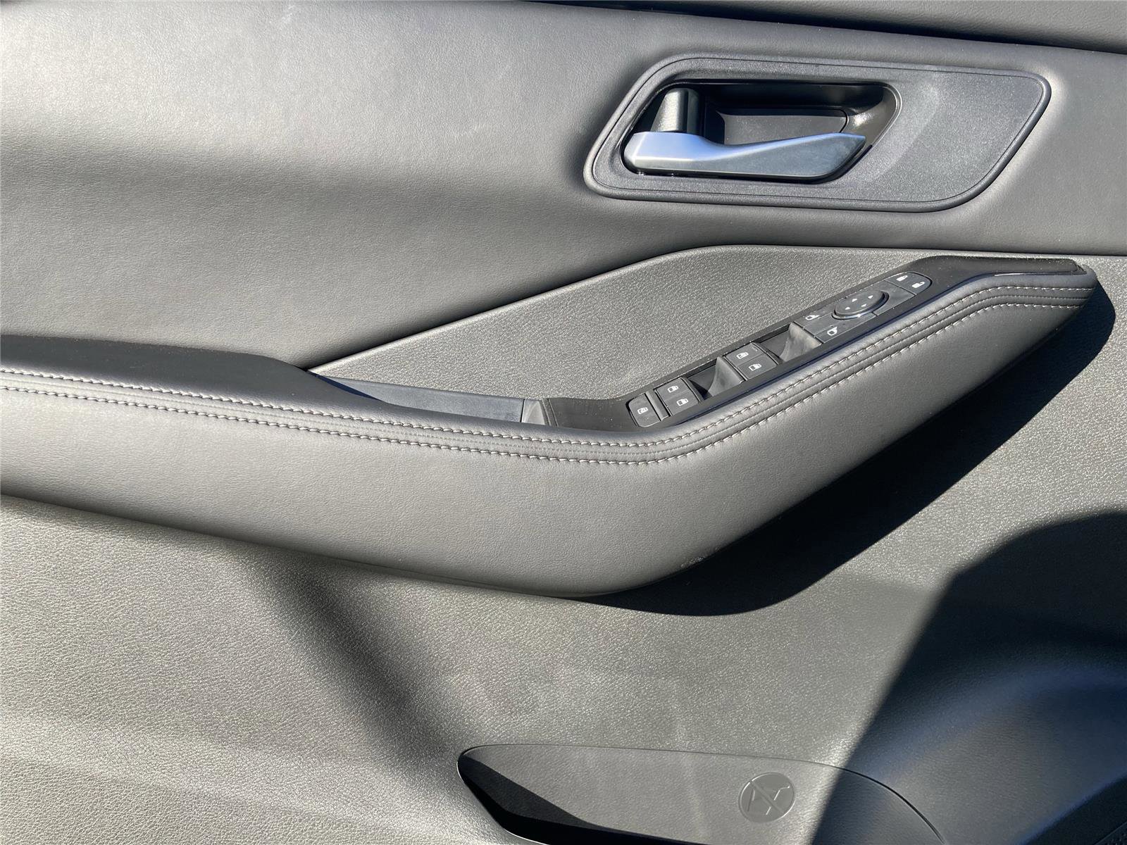 New 2026 Nissan Rogue SV image 27