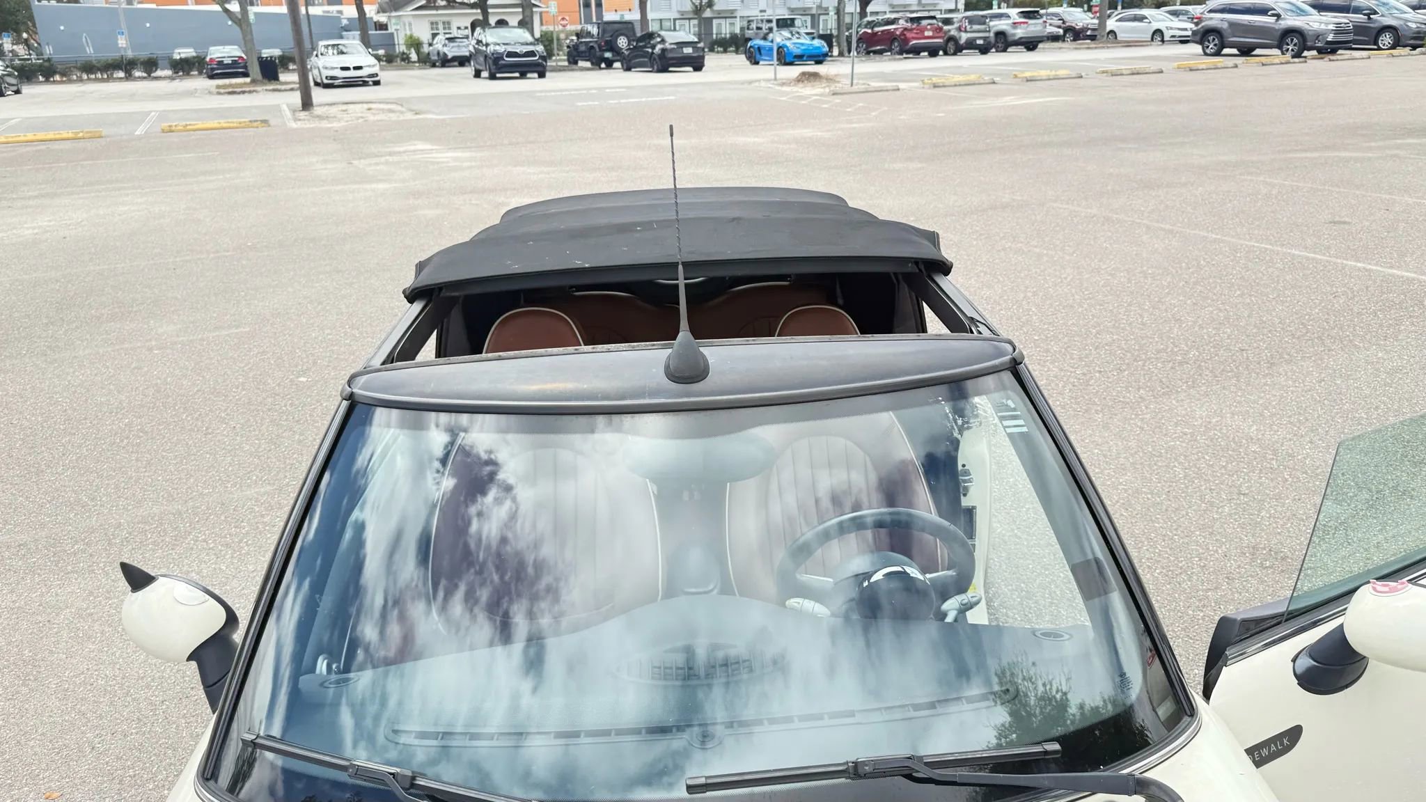 Used 2007 MINI Cooper Convertible image 13