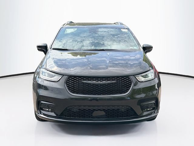 New 2026 Chrysler Pacifica Limited w/ S Appearance Package AWD/4WD image 2