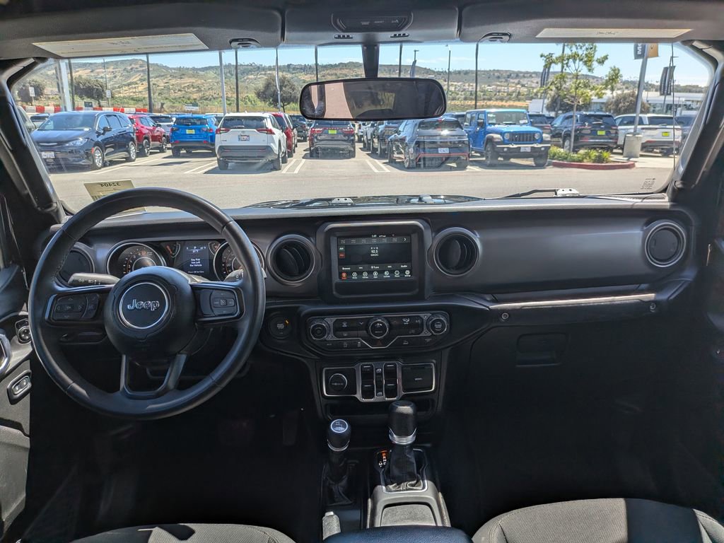 Used 2023 Jeep Gladiator Sport image 14