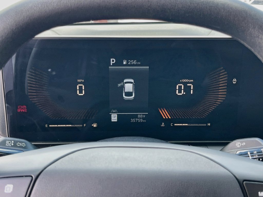Used 2025 Kia K4 FWD image 12