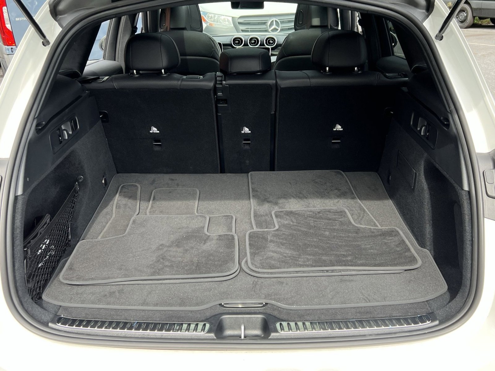 Certified 2025 Mercedes-Benz GLC 300 4MATIC image 29