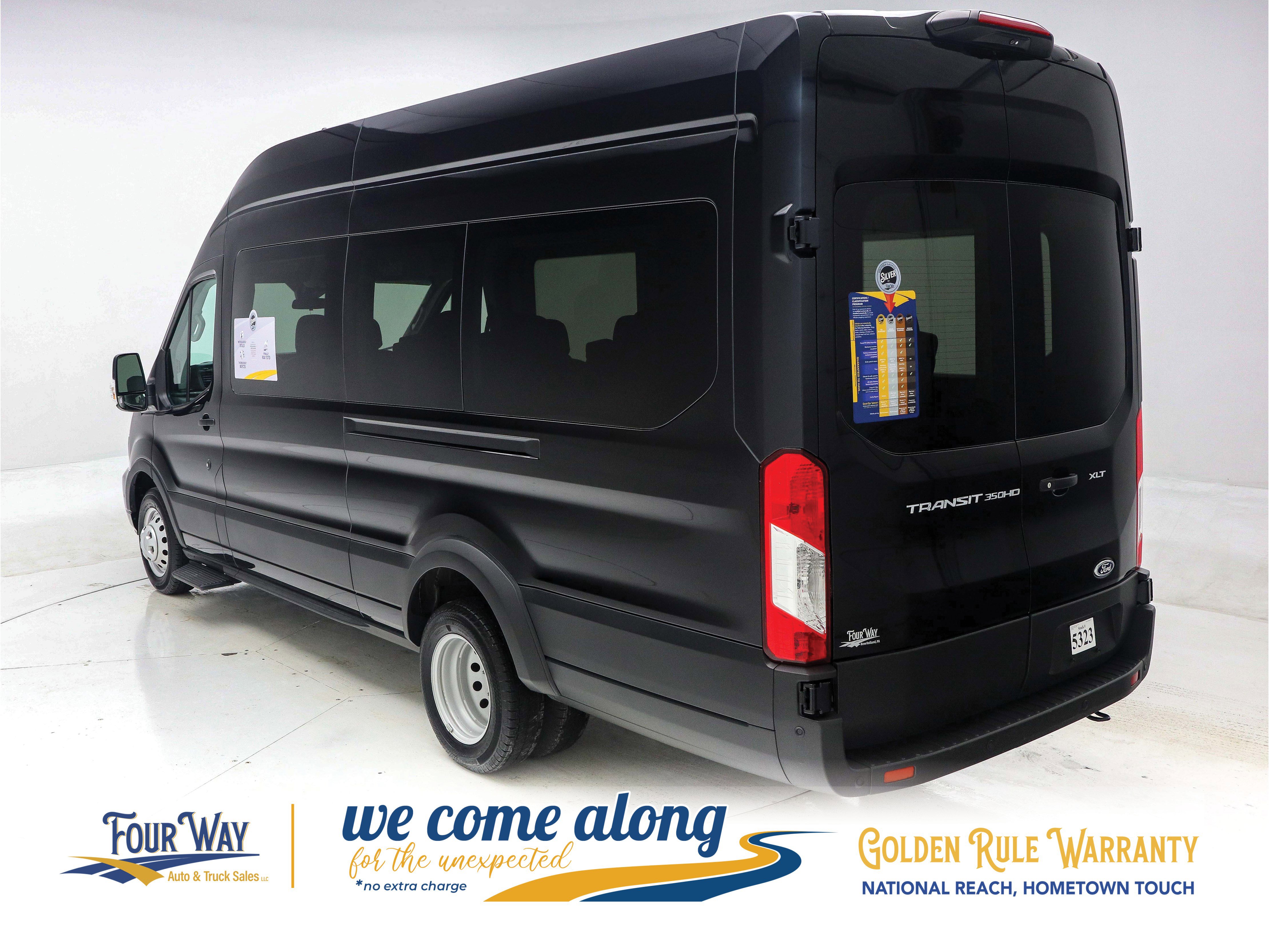 Used 2023 Ford Transit 350 XLT image 6