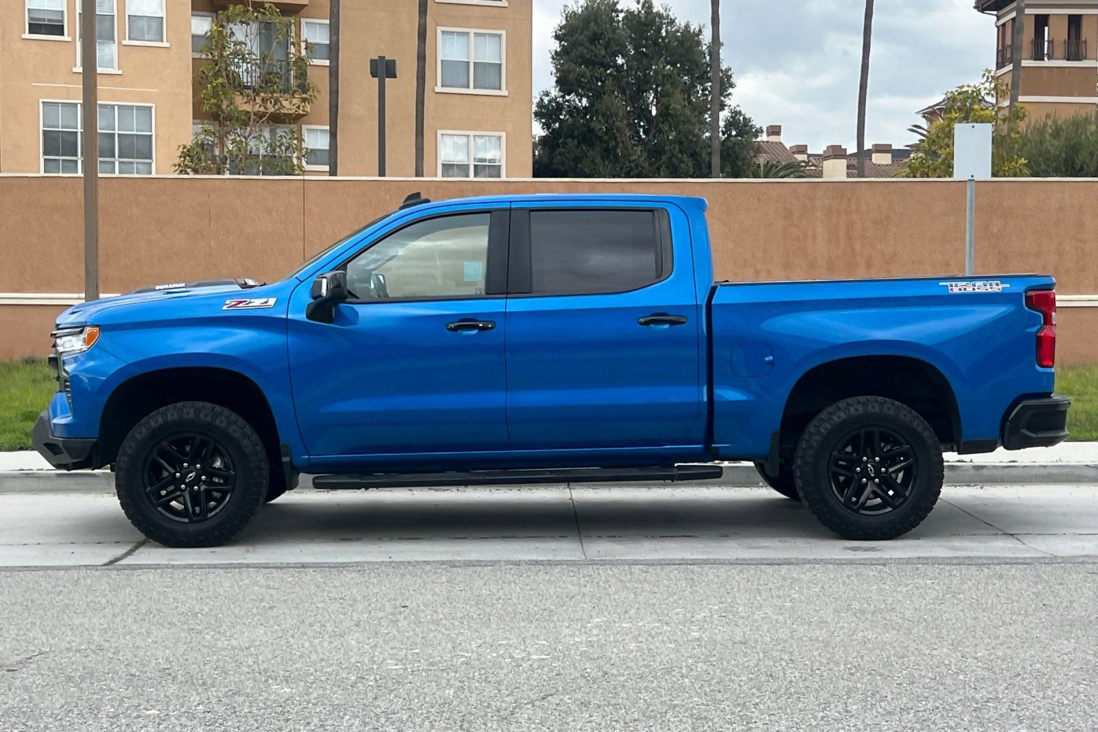 Used 2022 Chevrolet Silverado 1500 LT Trail Boss w/ LT Trail Boss Premium Package AWD/4WD image 7