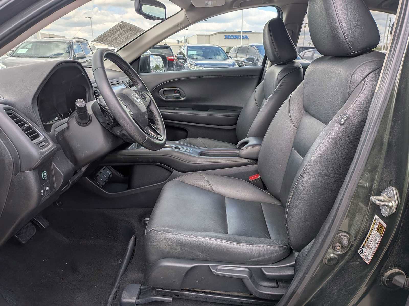 Used 2017 Honda HR-V EX-L image 8