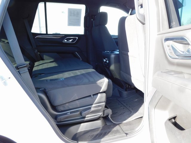 Used 2024 GMC Yukon SLE image 30