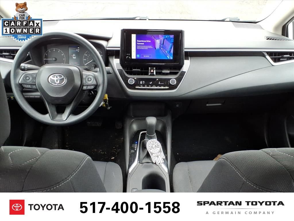 Used 2025 Toyota Corolla LE image 12