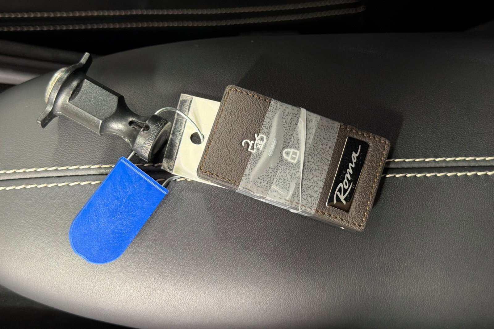 Used 2021 Ferrari Roma RWD image 22