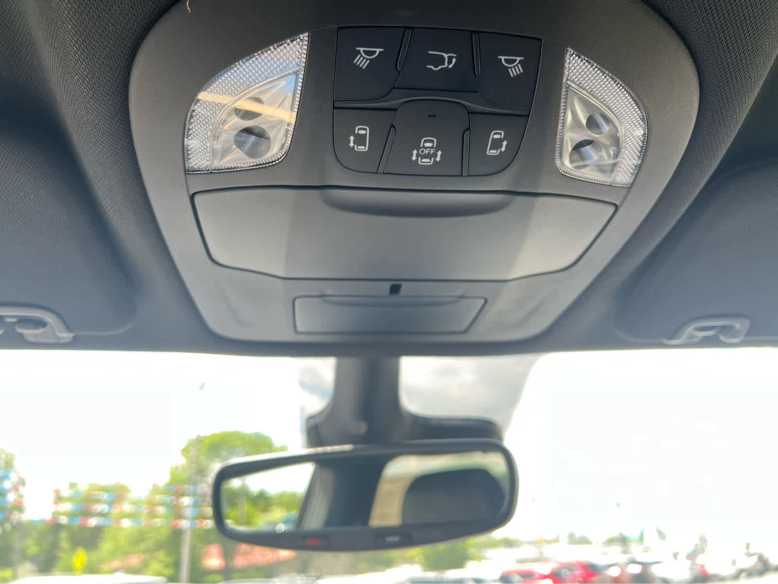 New 2025 Chrysler Voyager LX image 23