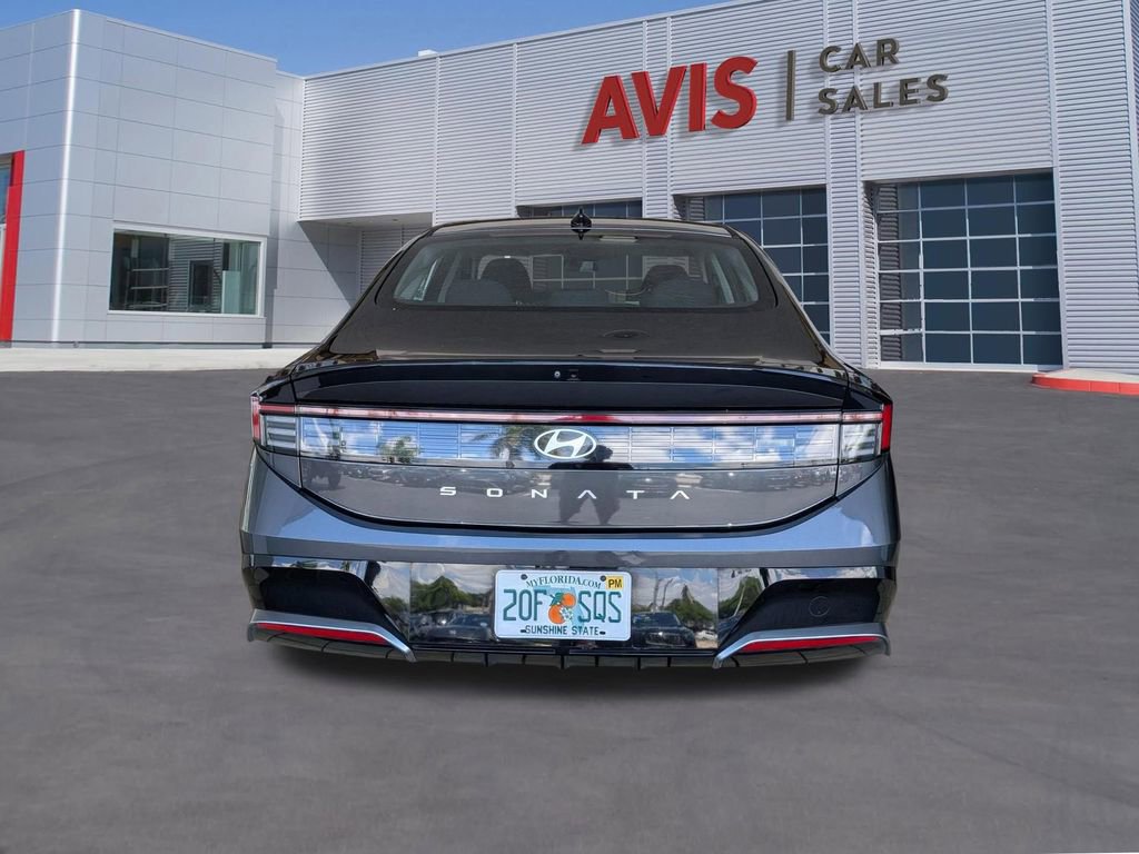 Used 2025 Hyundai Sonata SEL FWD image 9