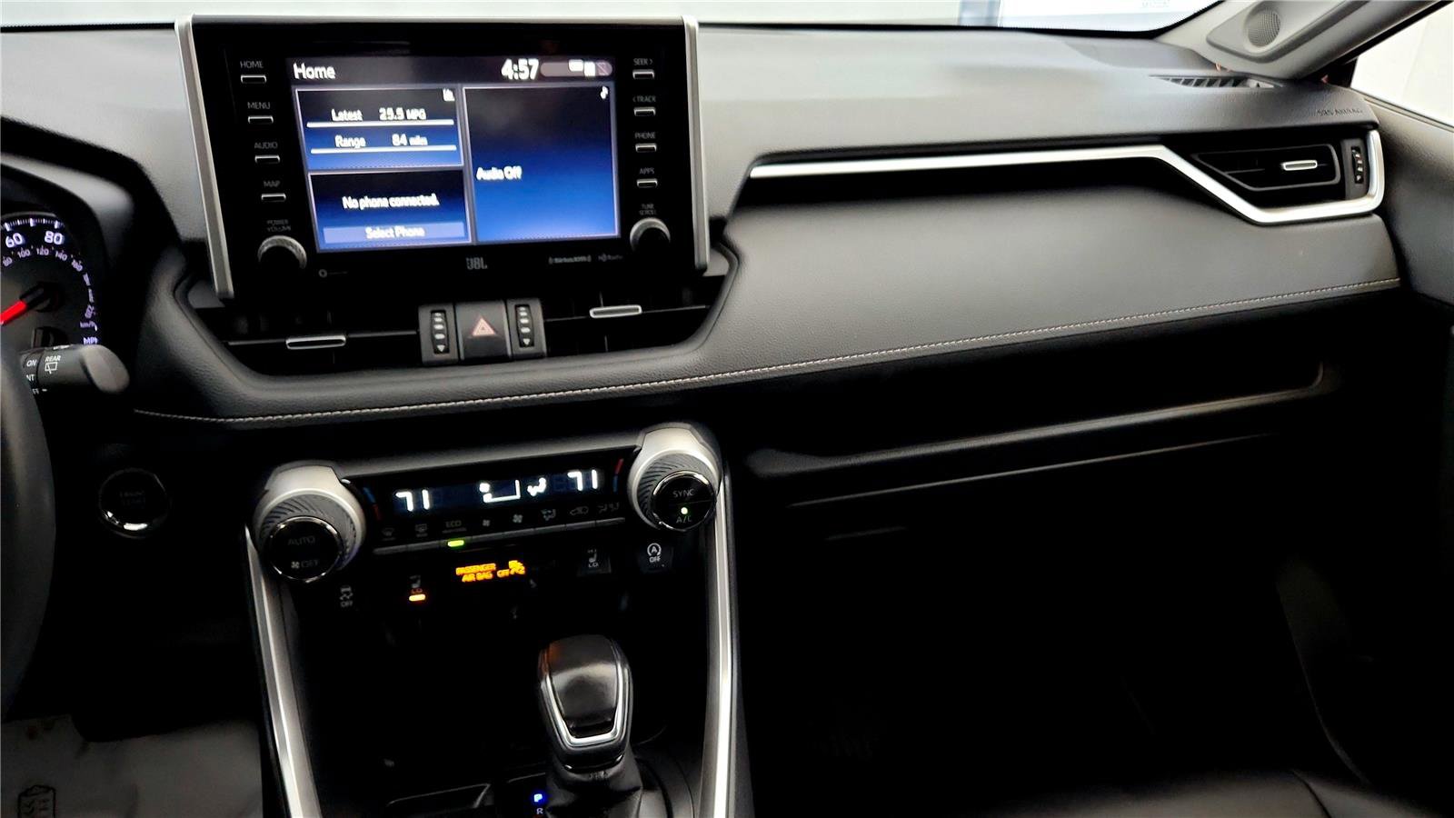 Used 2020 Toyota RAV4 XLE Premium image 30