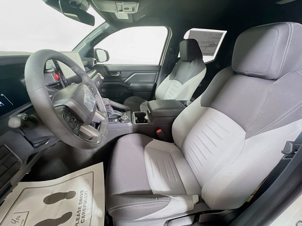 Certified 2025 Toyota Tacoma TRD Sport AWD/4WD image 18