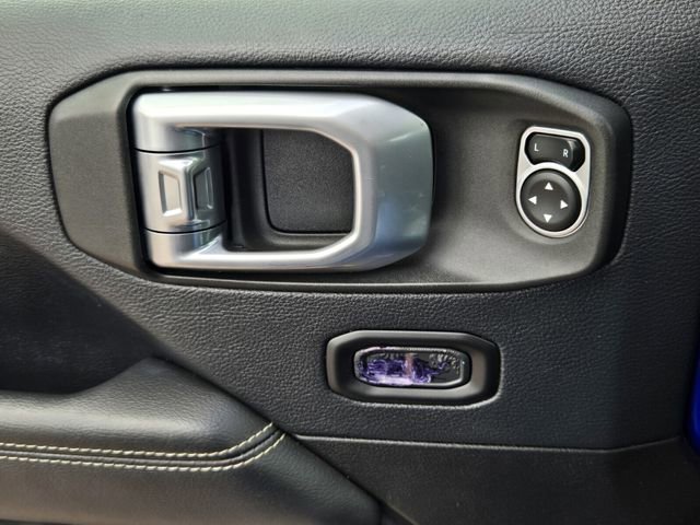 Used 2019 Jeep Wrangler Unlimited Sahara AWD/4WD image 29