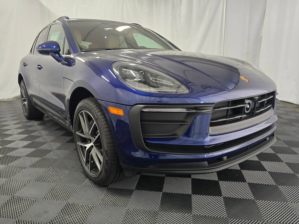 New 2026 Porsche Macan AWD/4WD image 9