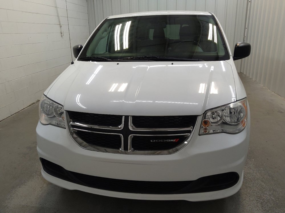 Used 2019 Dodge Grand Caravan SE w/ UConnect Hands-Free Group FWD image 15
