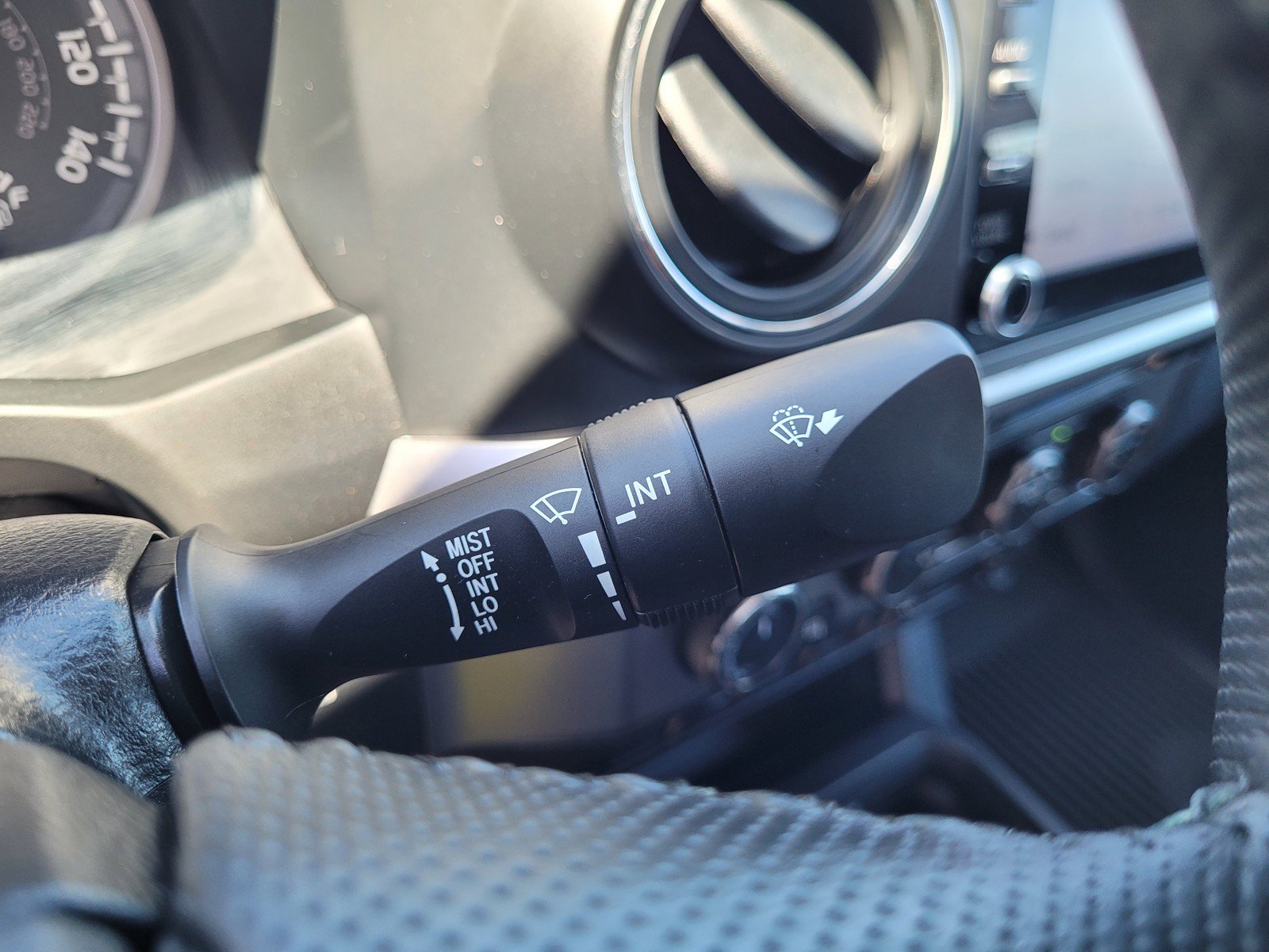 Used 2022 Toyota Tacoma SR5 AWD/4WD image 23