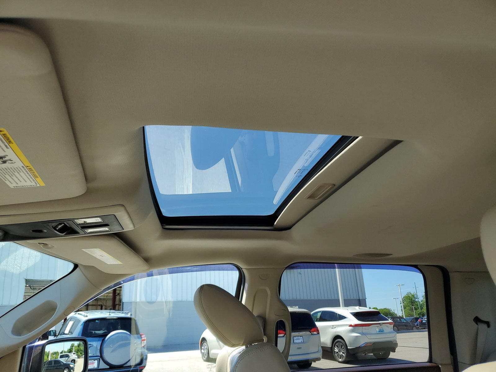 Used 2016 RAM 1500 Laramie w/ Convenience Group AWD/4WD image 18